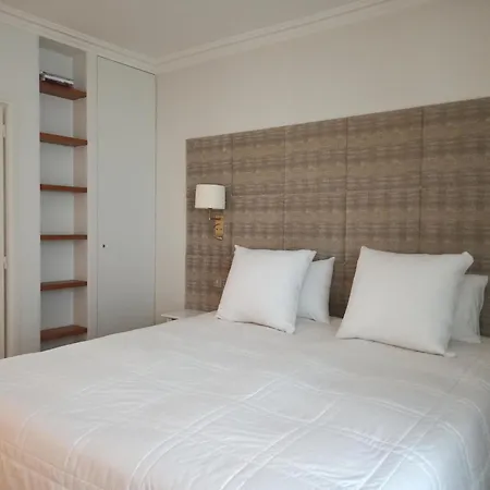 Rue De L'universite - 7 Apartment Paris