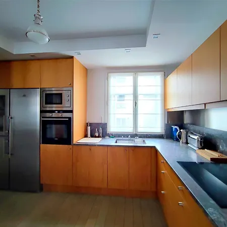 Apartamento Rue De L'universite - 7 *