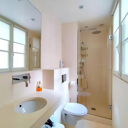 Apartment Rue De L'universite - 7 Paris