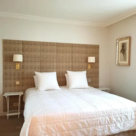 Apartment Rue De L'universite - 7