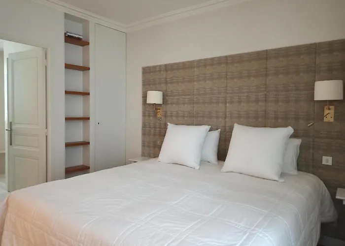 Rue De L'universite - 7 Apartman Párizs
