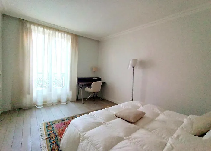 Rue De L'universite - 7 Apartman Párizs