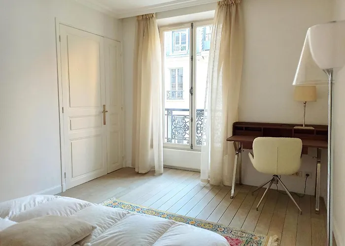 Rue De L'universite - 7 Apartman